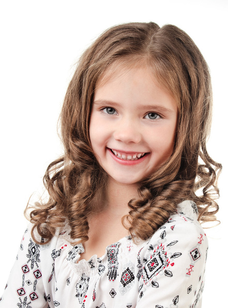 Портрет счастливой улыбающейся маленькой девочки - Фото, изображение