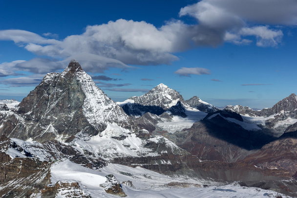 A következő reptér környékén: Matterhorn-hegyre, Alpok téli táj - Fotó, kép