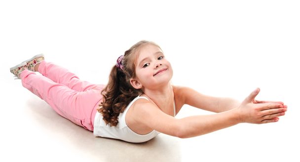 Söpö pieni tyttö tekee voimistelu liikunta
 - Valokuva, kuva