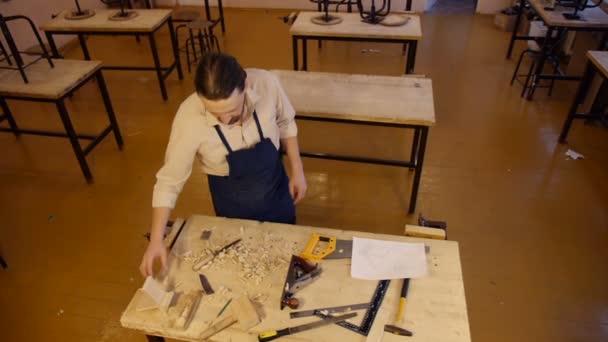 Карпентер праці майстер роботи з дерева - Кадри, відео