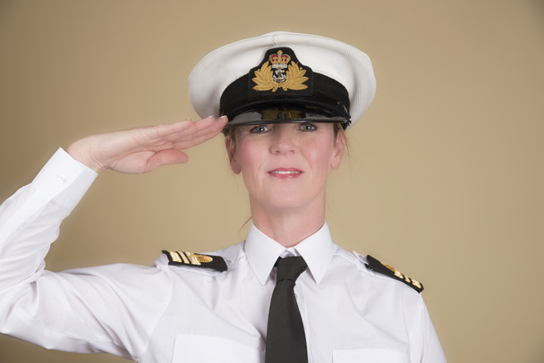 Officier de marine femme saluant
 - Photo, image