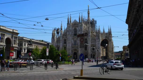 Het gebied rondom Duomo di Milano - Video