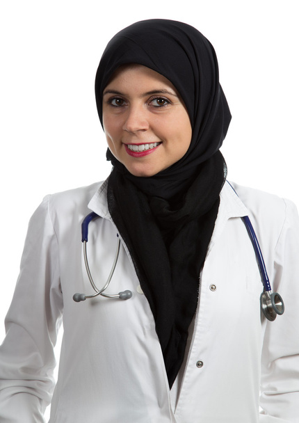 Retrato de joven amigable hermosa musulmana médico femenino sonriendo
 - Foto, imagen