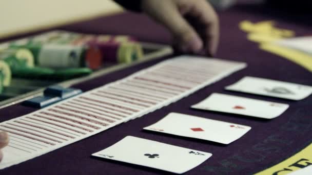 Dealer shuffling and splitting the deck. - Záběry, video