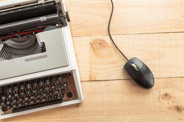 the typewriter and mouse - Φωτογραφία, εικόνα