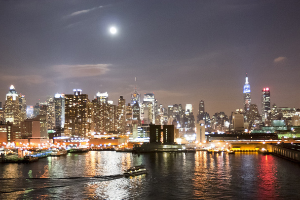 Côte de Midtown Manhattan la nuit
 - Photo, image