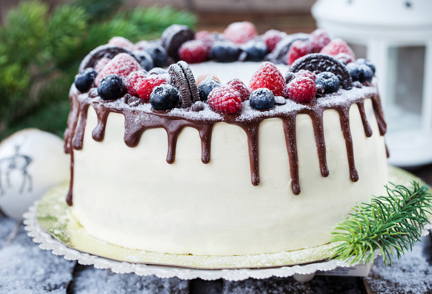 Delicious homemade cake with fresh berries - Fotó, kép