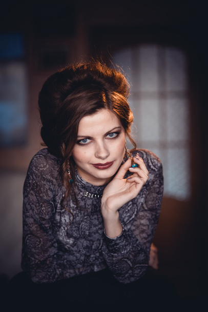 Young beautiful retro lady - Foto, afbeelding