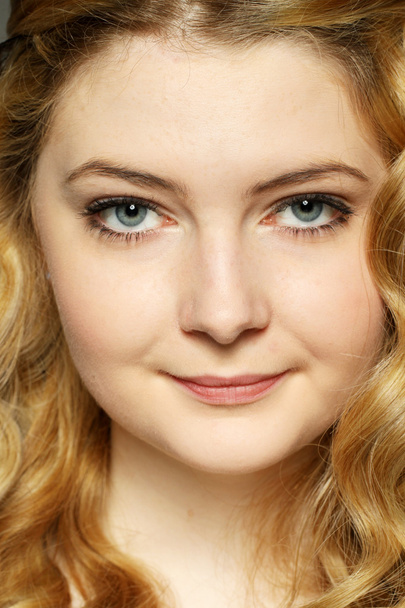 Closeup Portrait of Pretty Young Girl - Foto, afbeelding