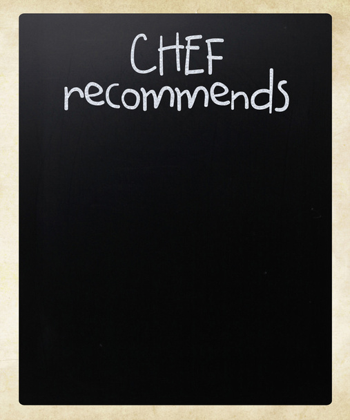 "Ο σεφ συστήνει "χειρόγραφη με λευκή κιμωλία σε έναν μαυροπίνακα - Φωτογραφία, εικόνα