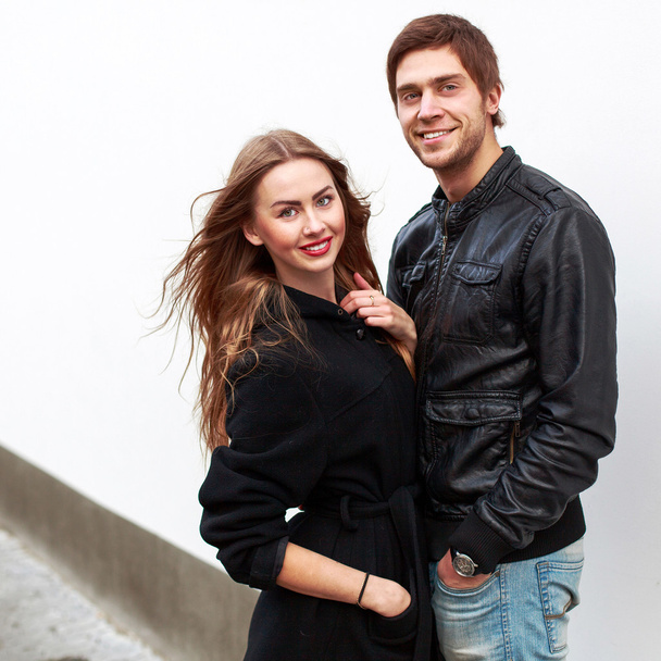 stylish couple posing outdoor - Foto, Bild