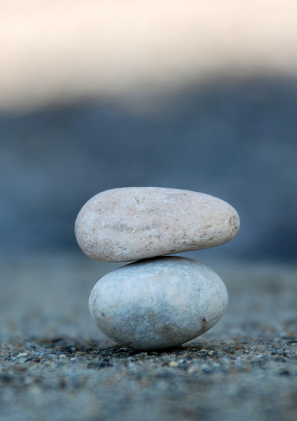 Два сбалансированных камня дзен
 - Фото, изображение