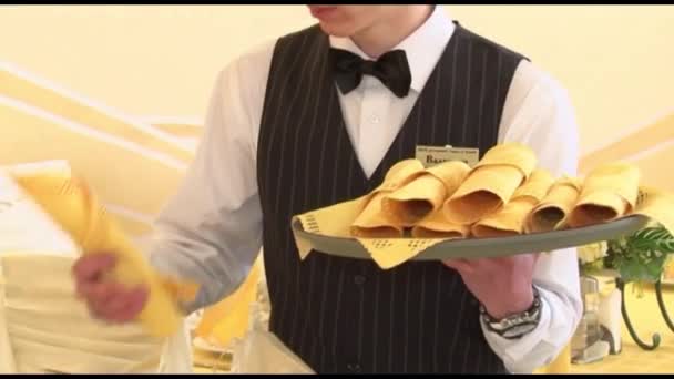 Waiters are arranged cutlery - Footage, Video