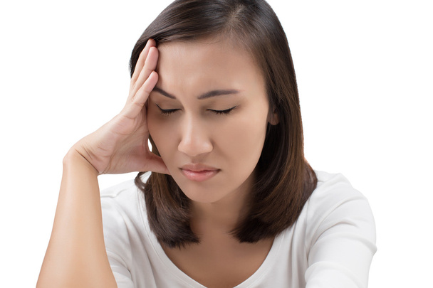 Frau mit Kopfschmerzen isoliert auf weißem Hintergrund - Foto, Bild
