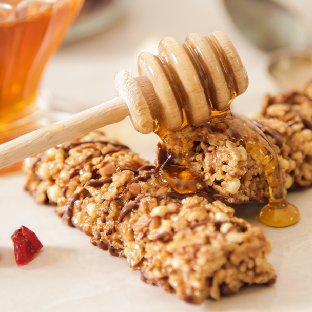 bar of delicious muesli with honey and nuts - Foto, Imagem