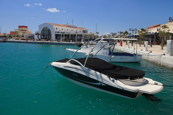 Krásná rekreační jachty v přístav Limassol. Kypr - Fotografie, Obrázek
