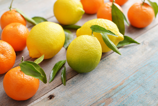 Fresh lemons and tangerines - Fotó, kép