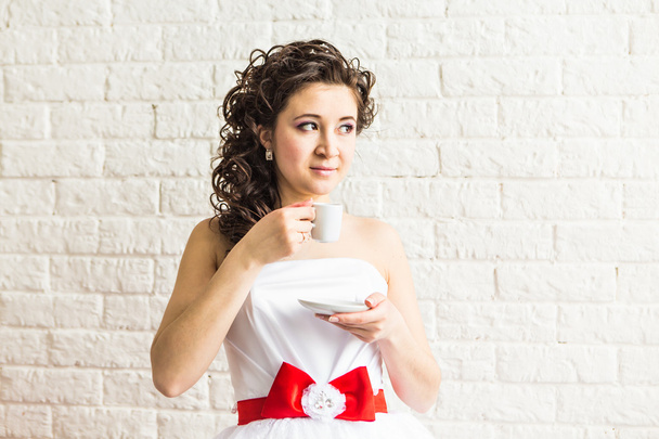 bride drinking tea - Fotografie, Obrázek