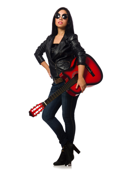 Mujer tocando la guitarra aislada en blanco - Foto, imagen