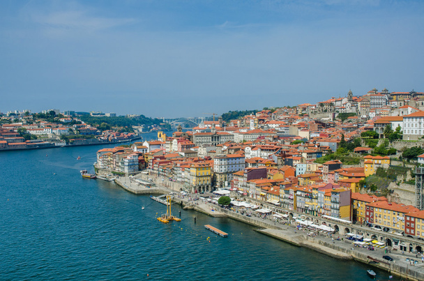 Näkymä Porton kaupunkiin kesäpäivänä - Valokuva, kuva