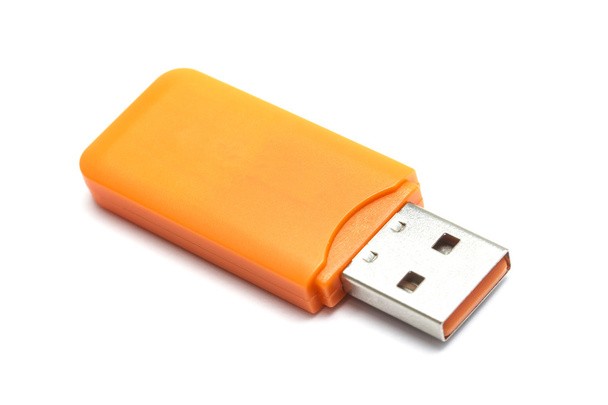 Clé USB sur blanc
 - Photo, image