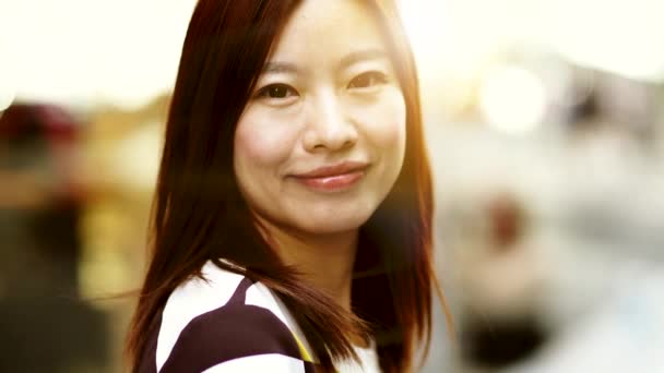 Asyalı kız zevk şehir hayatı - Video, Çekim