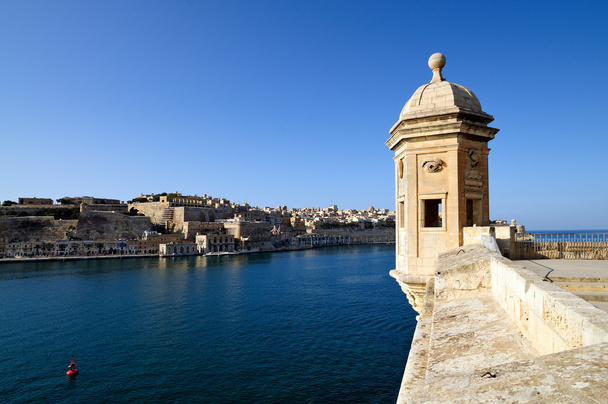 Gardjola vigia com vista para Valletta
 - Foto, Imagem