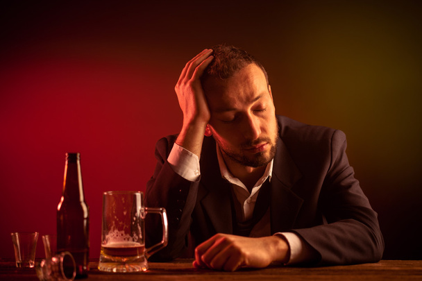Drunk Businessman in a Bar - Zdjęcie, obraz