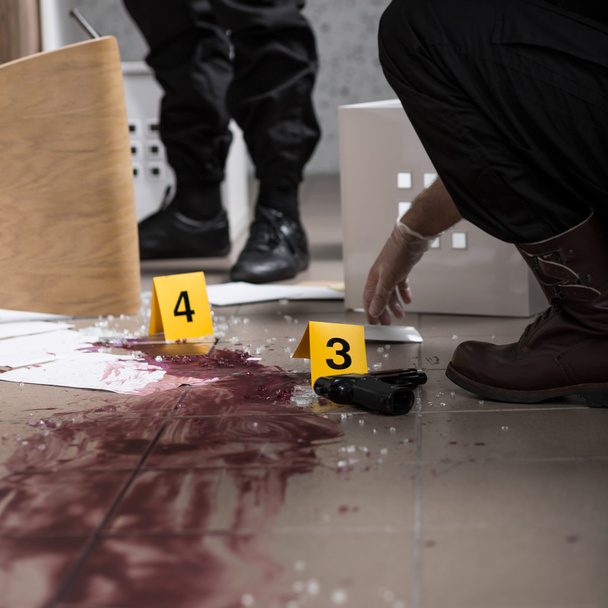 Body at the crime scene - Foto, afbeelding