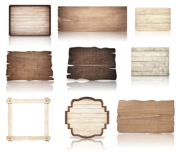 Bruin houten planken, uithangbord, planken en donkere frame zijn geïsoleerd op witte achtergrond - Foto, afbeelding
