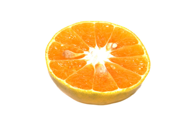 Naranja sobre fondo blanco aislado
 - Foto, imagen