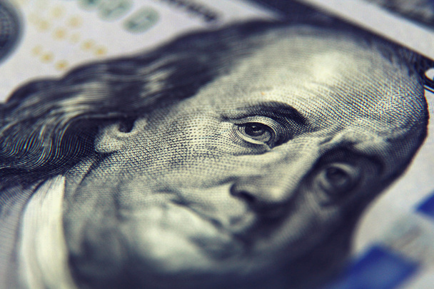 Geld close-up. Amerikaanse honderd-dollarbiljetten - Foto, afbeelding