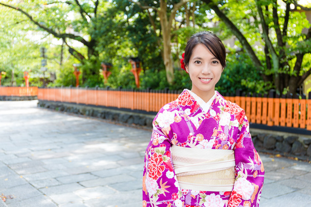 Noszenie azjatycki dama japoński kimono - Zdjęcie, obraz