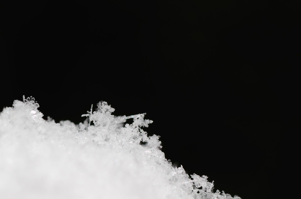neve fresca fresca con cristalli
 - Foto, immagini