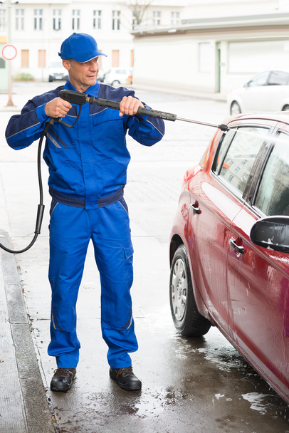 Serviceman Washing Car - Fotografie, Obrázek