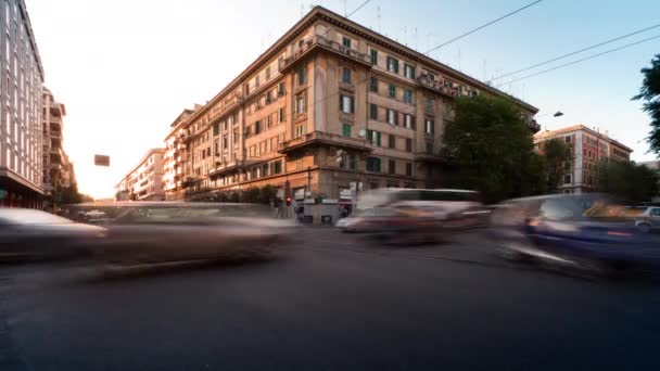 busy traffic on a street corner in Rome - Footage, Video