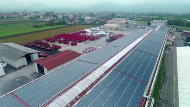 solar cells on a roof of the factory - 映像、動画