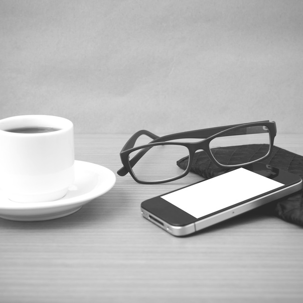coffee,phone,eyeglasses and wallet - Foto, imagen