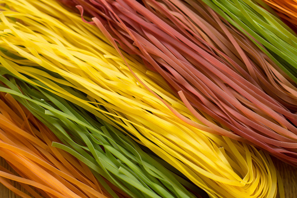 Background of colorful pasta - Foto, imagen