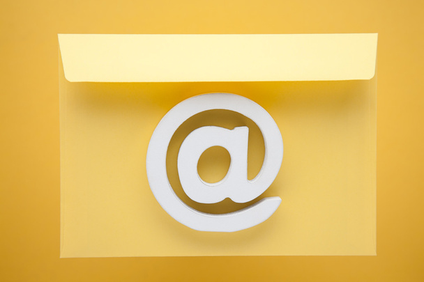 Símbolo de correo electrónico Envolvente de icono de Internet
 - Foto, Imagen