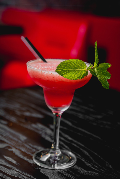 red Cocktail with mint - Фото, зображення