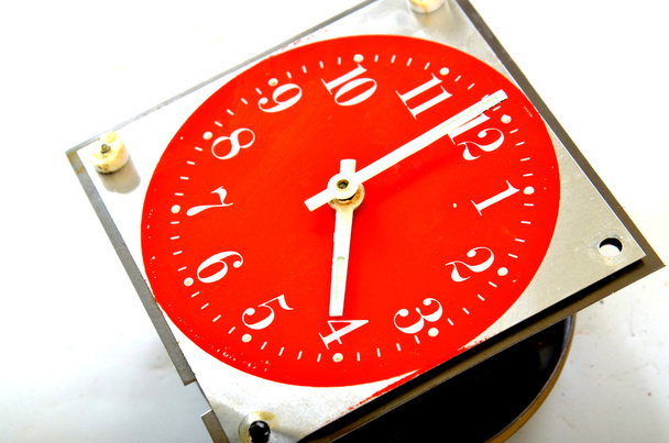 Vintage czerwony stół zegar - Zdjęcie, obraz
