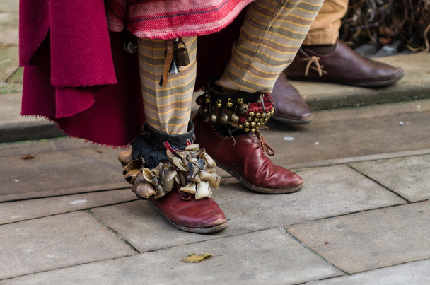 Zapatos medievales divertidos
 - Foto, Imagen