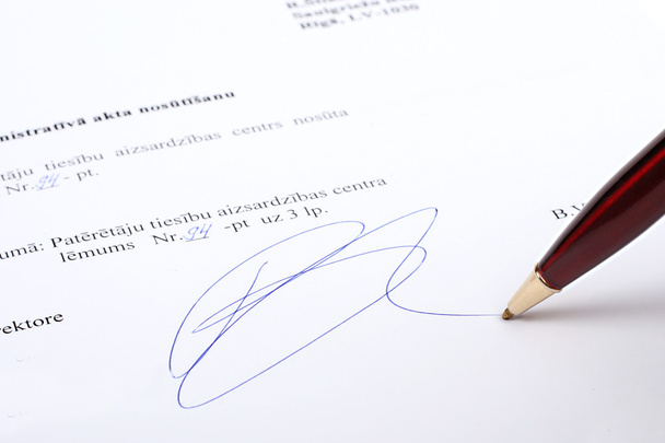 handtekening op contract - Foto, afbeelding