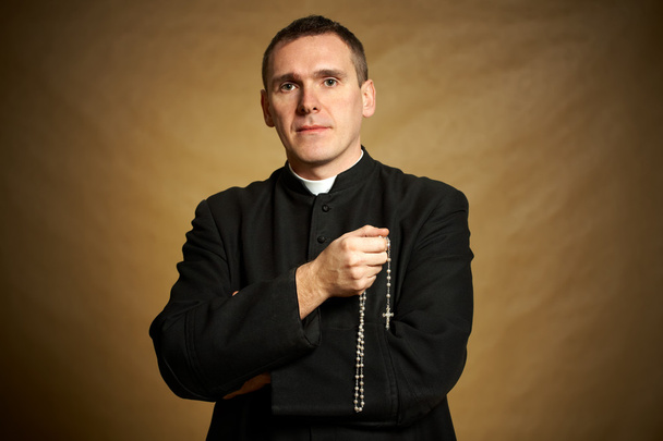 Jeune prêtre
 - Photo, image