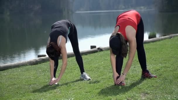 Isınma ve egzersiz kadınlar - Video, Çekim