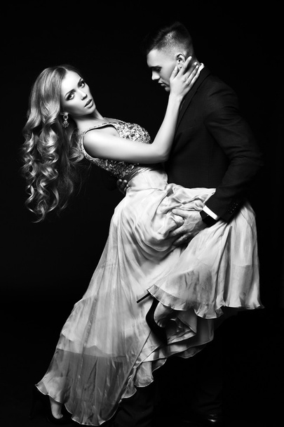 love story. beatiful sexy couple. gorgeous blond woman and handsome man  - Foto, imagen