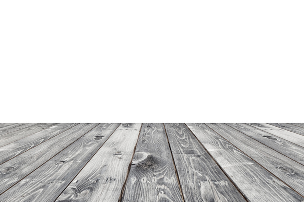 Άδειο κορυφή του ξύλινο τραπέζι ή έναν μετρητή που απομονώνονται σε λευκό αμουδερές - Φωτογραφία, εικόνα
