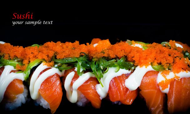 sushi a tányéron.  - Fotó, kép