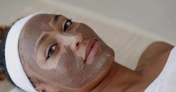Mujer en procedimientos de spa - Metraje, vídeo